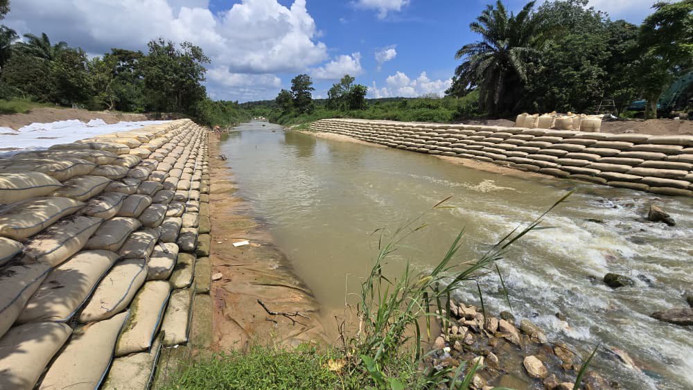 photo 2025 12 12 16 37 33